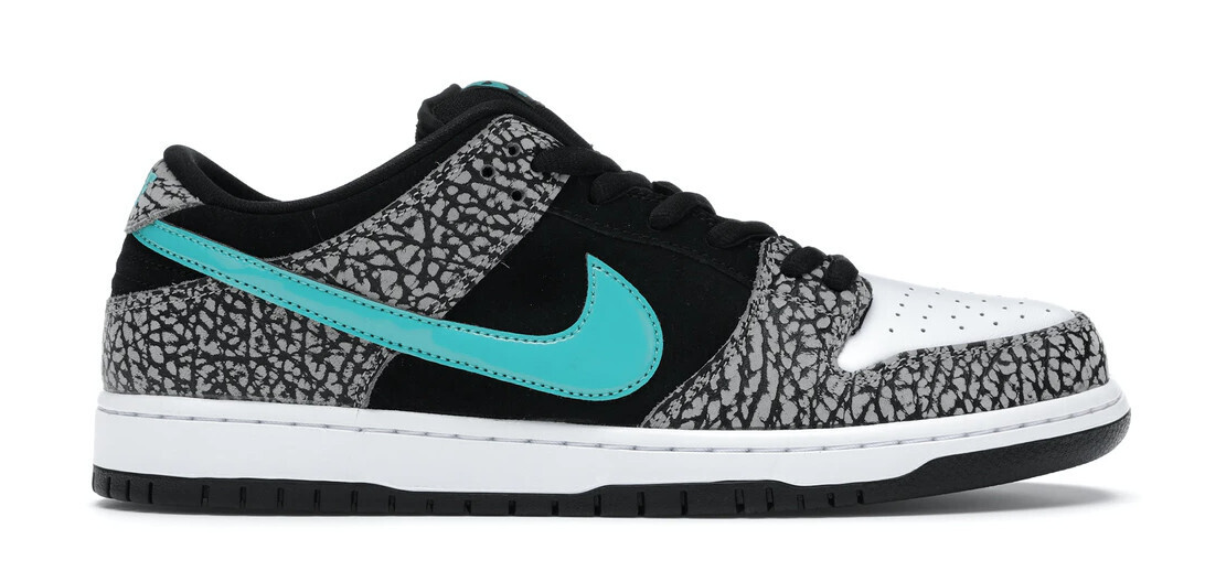 Nike SB Dunk Low atmos Elephant