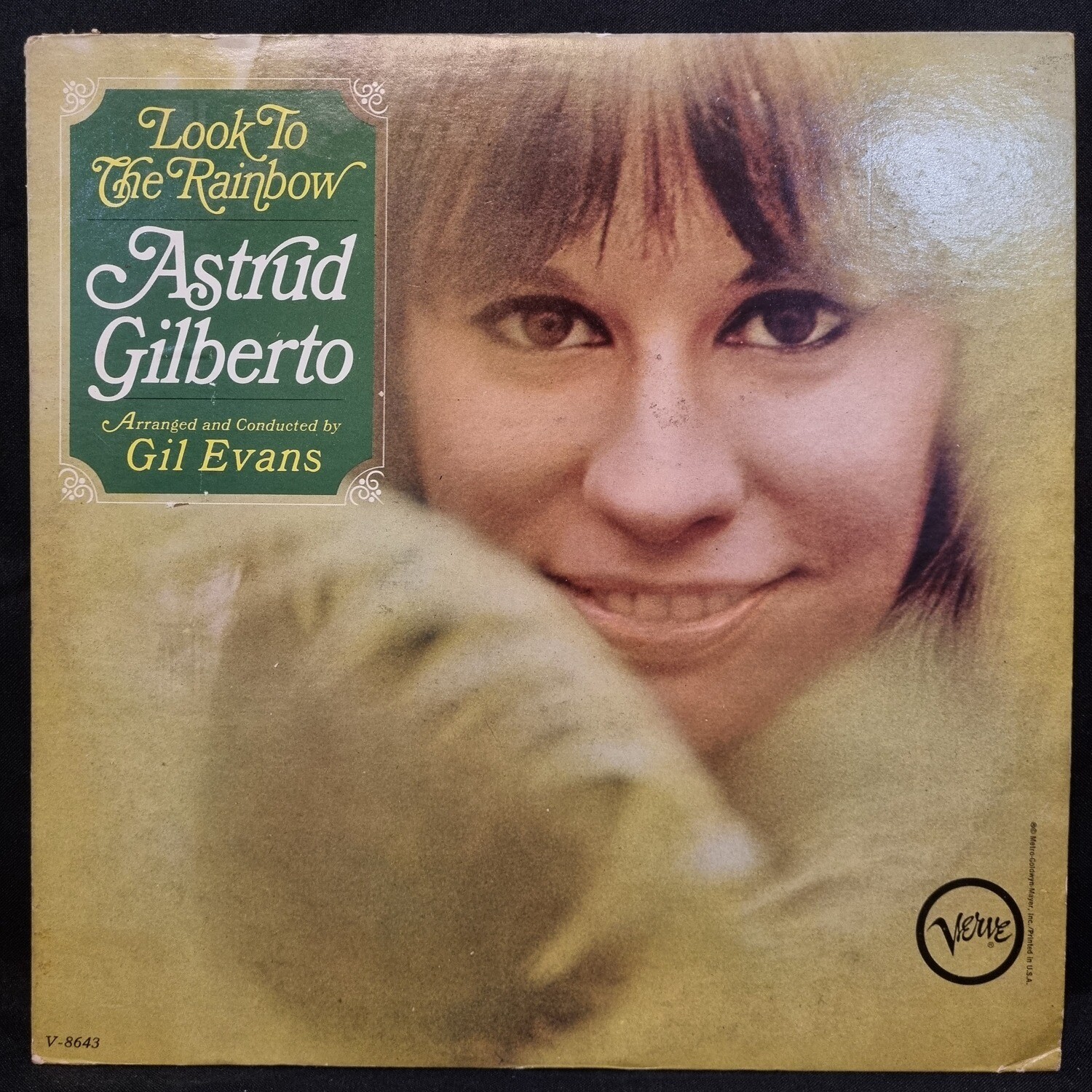 Astrud Gilberto- Look To The Rainbow
