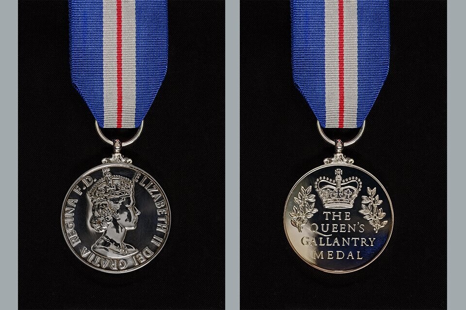 QUEENS GALANTRY MEDAL