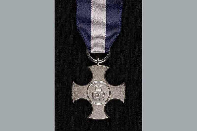 DISTINGUISHED SERVICE CROSS