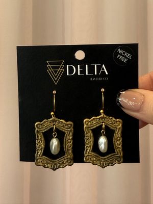 * Delta Pearl Frame