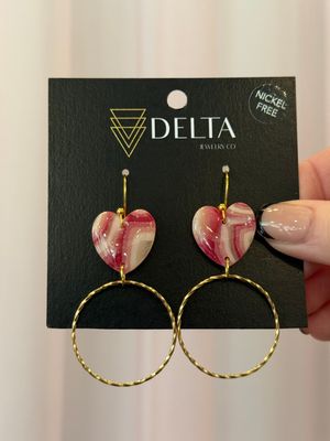* Delta Shades Of Pink Heart With Hoop