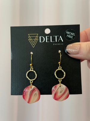 * Delta Shades Of Pink Double Circle