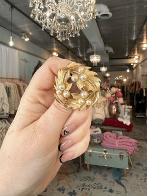 Trifari Brooch Wreath