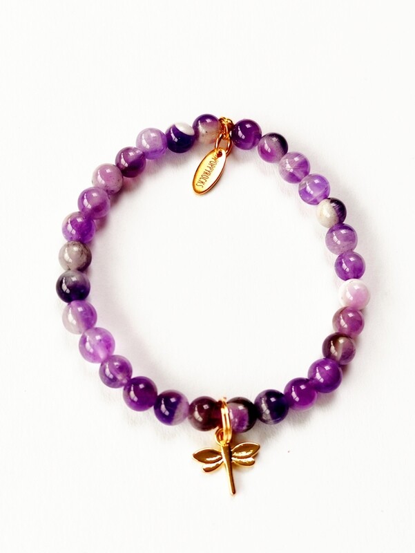 Dragonfly love