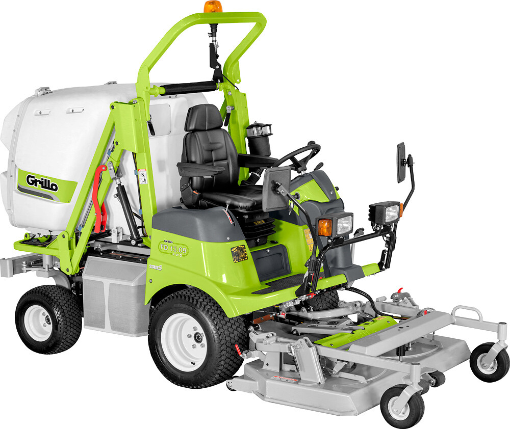 Grillo FD 13.09 Stage5 4WD Outfront Ride-On Mower with collection