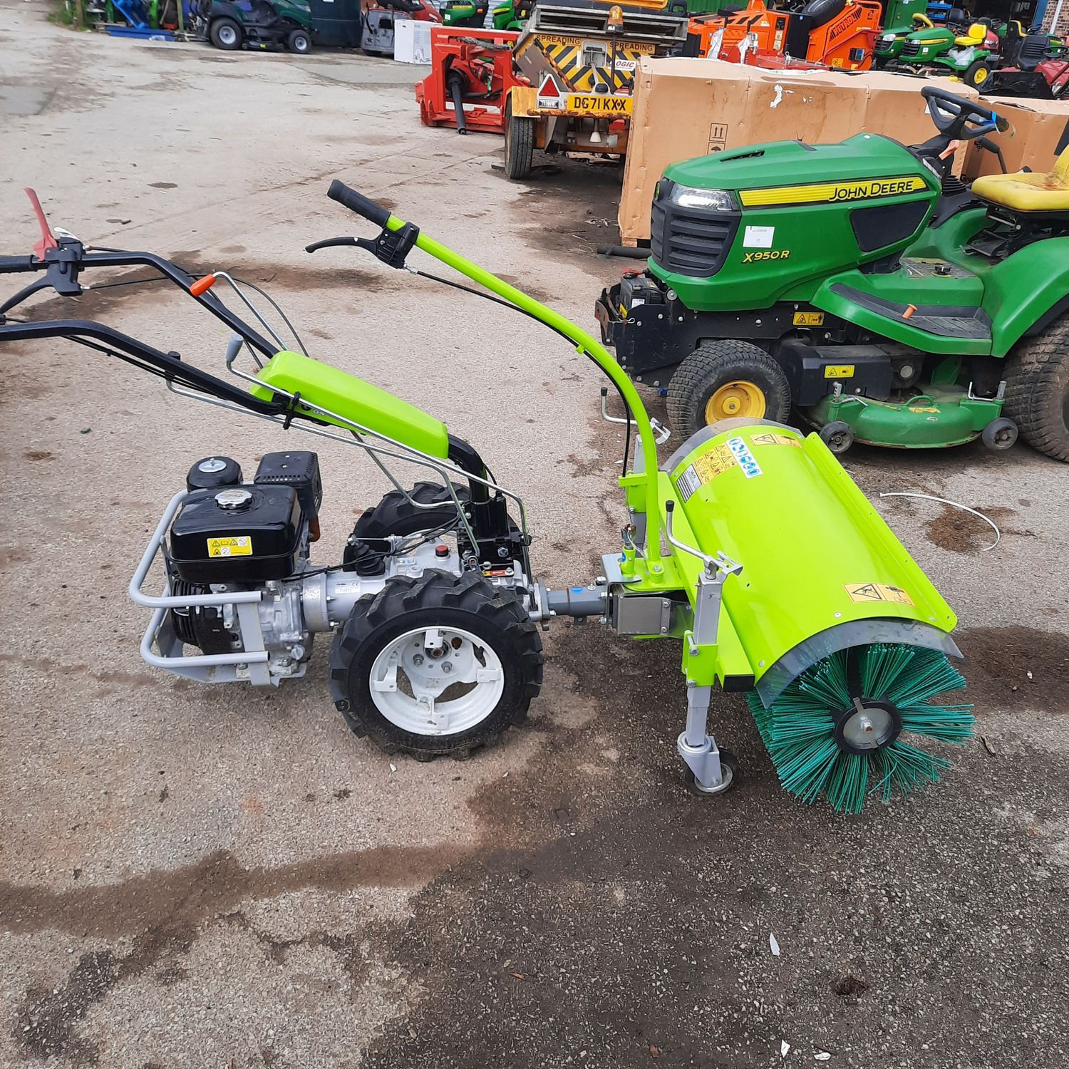 Grillo G84 Powered Sweeper STOCK CLEARANCE