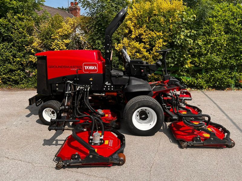 Used Toro Groundsmaster 4700D