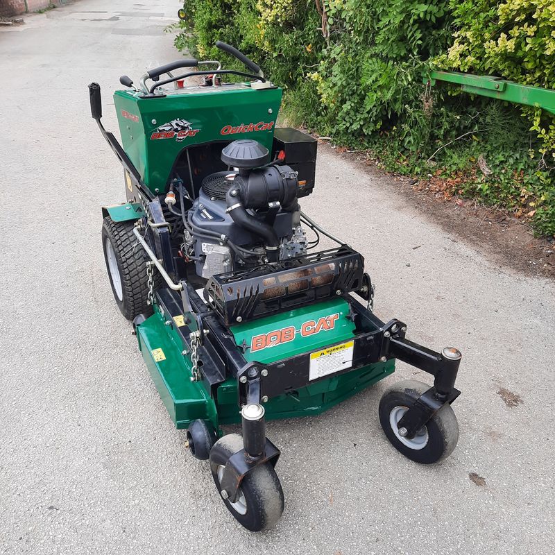 USED BOB-CAT QuickCat stand-on Mower
