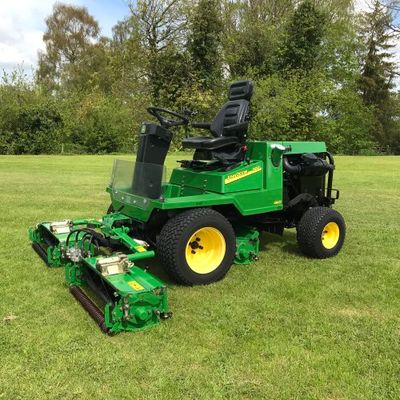 JOHN DEERE 900 Triple Mower-CLEARANCE JOHN DEERE 900 Triple Mower-CLEARANCE
