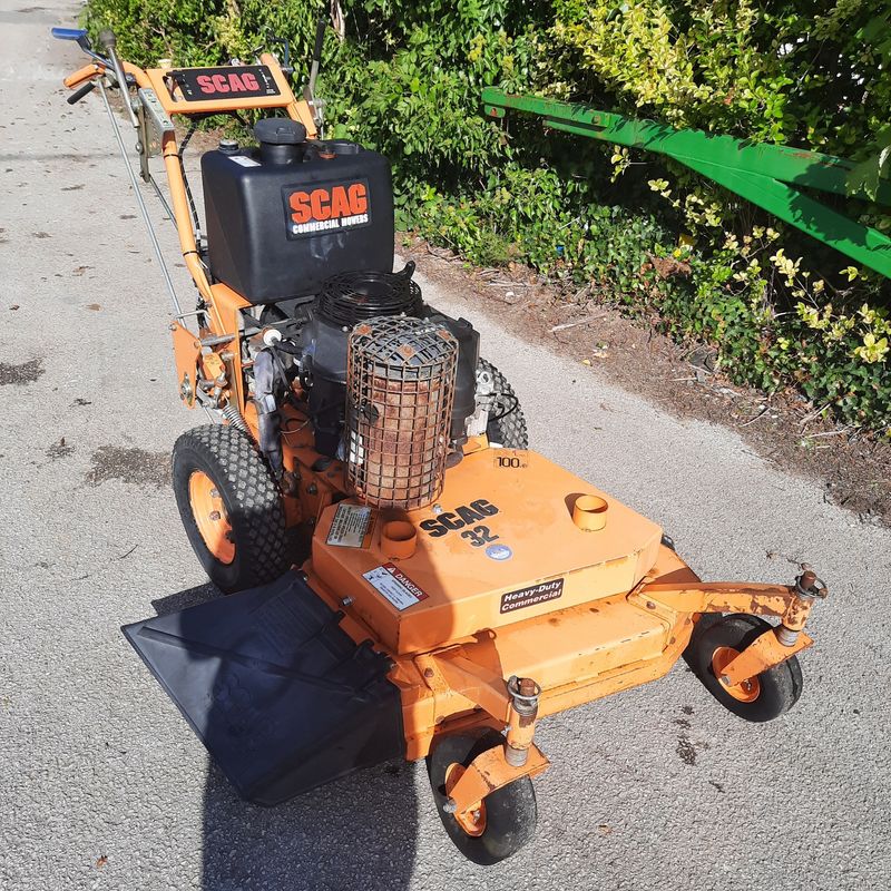 Used SCAG 32" Heavy-Duty Zero-Turn Mower