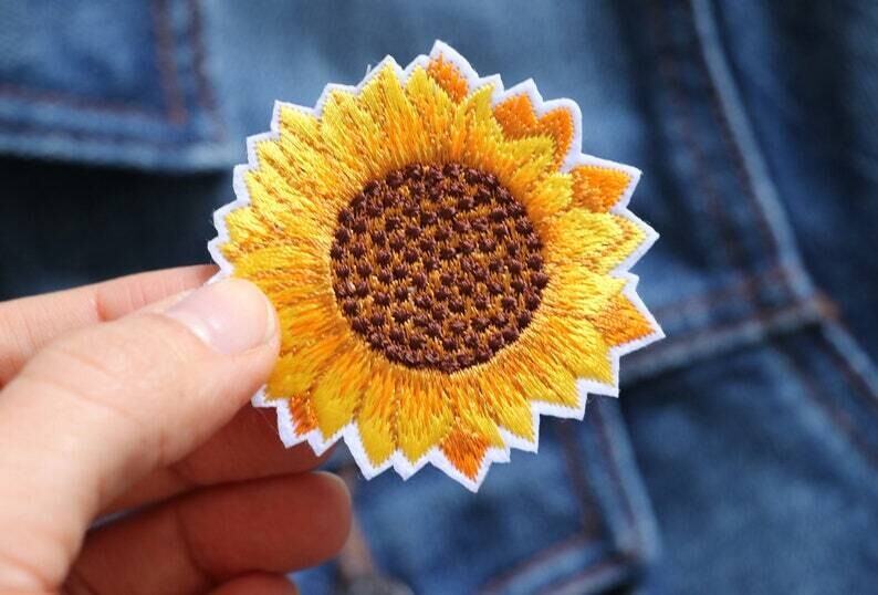 Sunflower patch iron on • Embroidered applique patch • Decorative patches for jackets, jeans or backpacks • 90s fashion • Aaesthetic patches