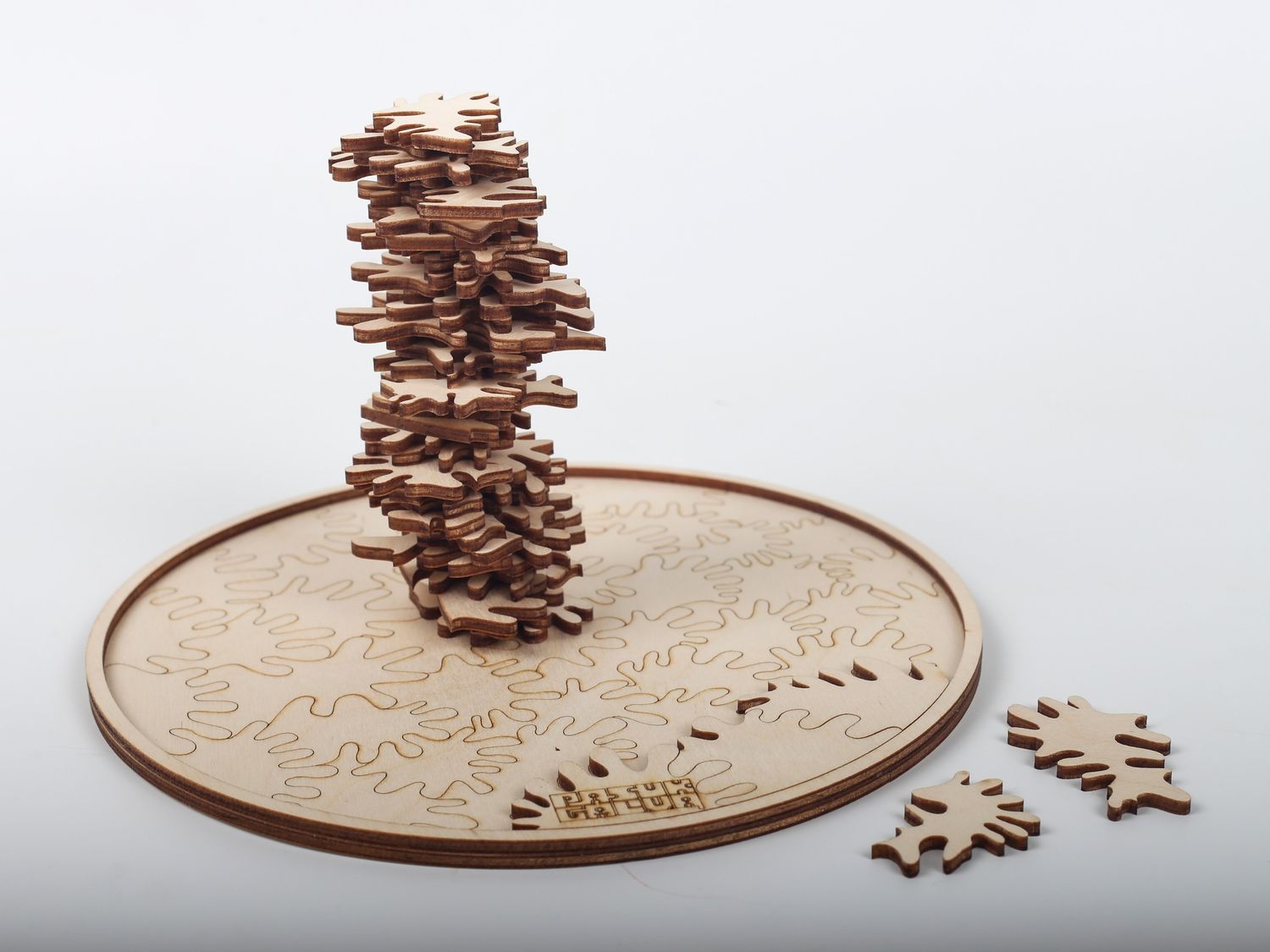 Medinis konstruktorius/ dėlionė "Pause fractal"