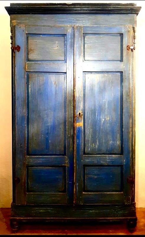Armadio toscano fine 800&#39; con patina originale