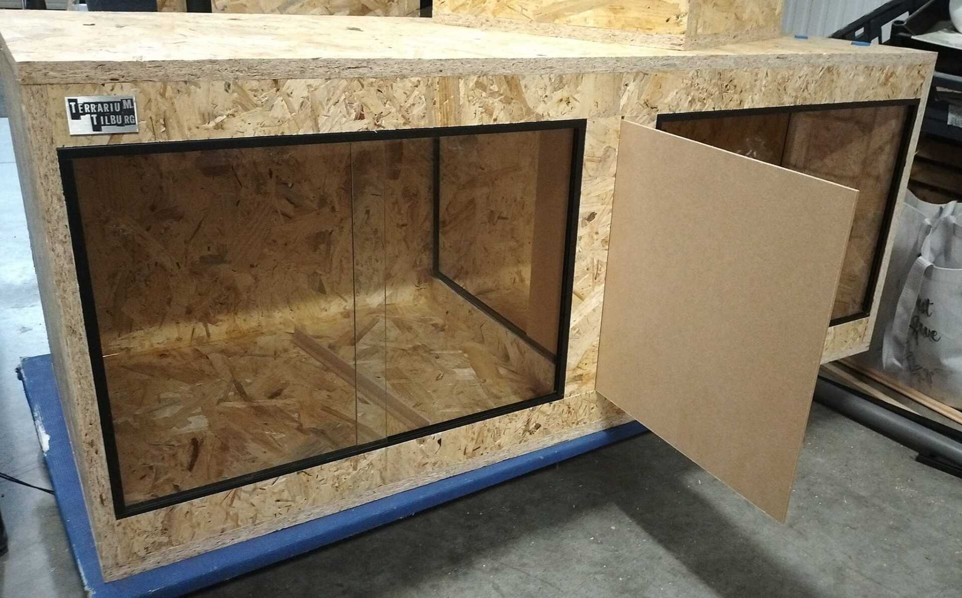 Osb3 Terrarium 120/50/50 met demontabele wand