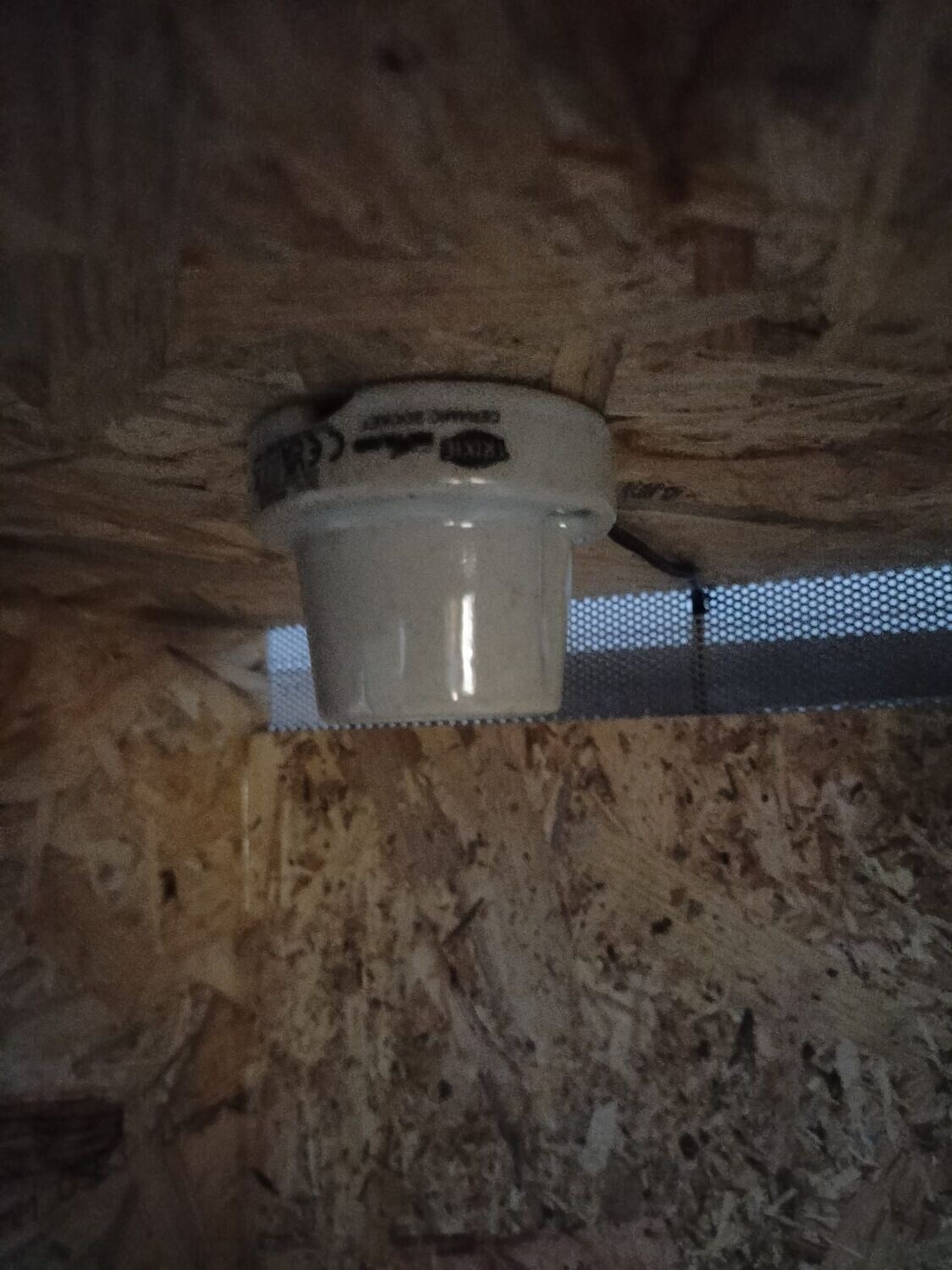 Gemonteerde porseleinen fitting