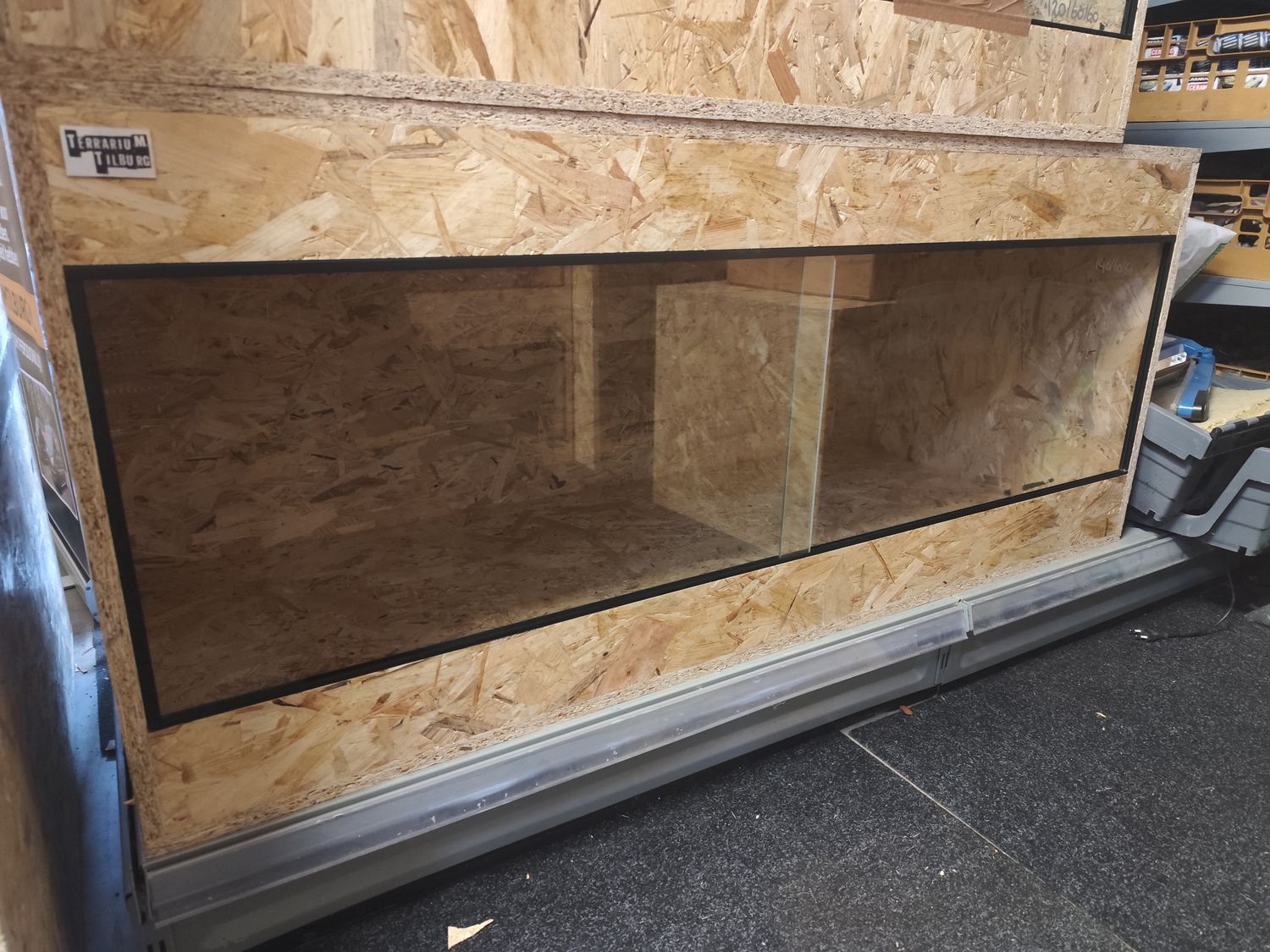 Osb3 terrarium 140/60/60