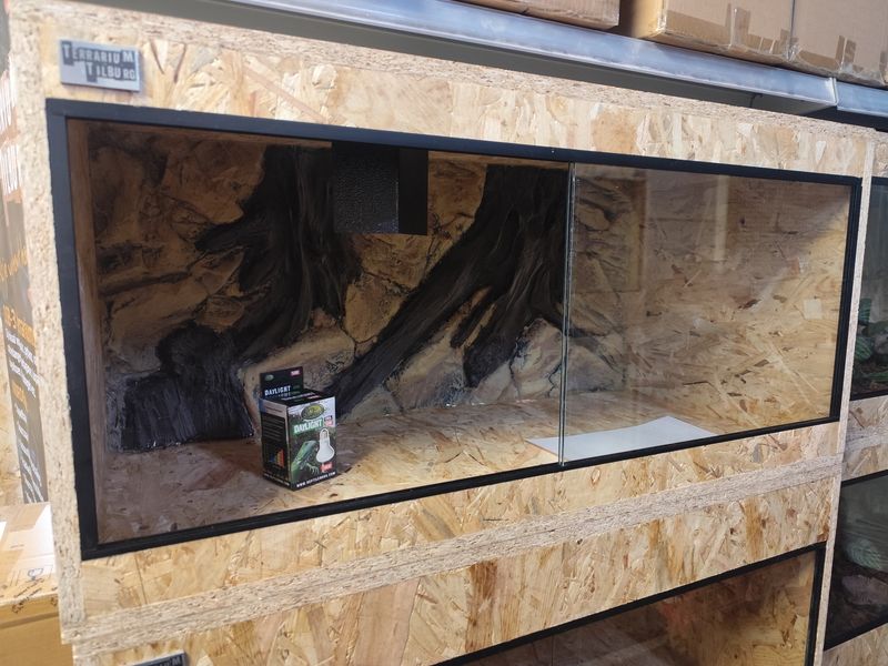 Osb3 terrarium 101/50/48,5 polyester achterwand (1)