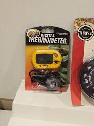 Zoomed Digital Thermometer Zoomed Digital Thermometer