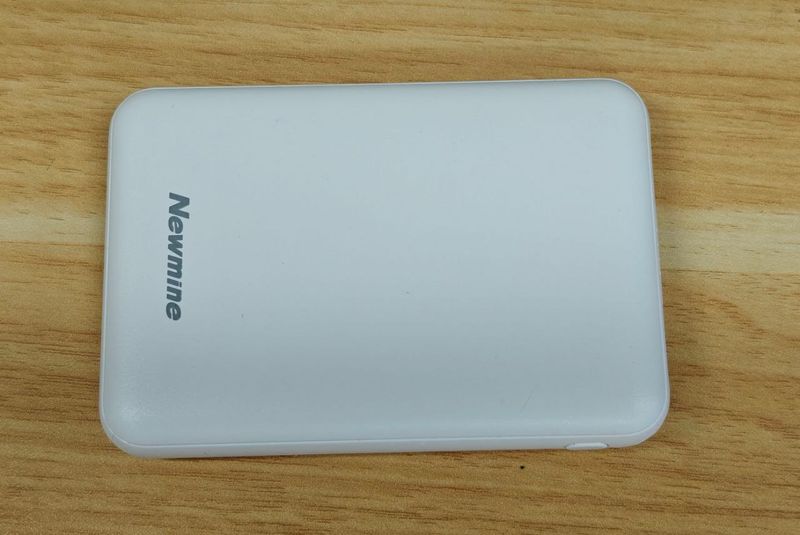 Newmine 5000mAh 移動電池
