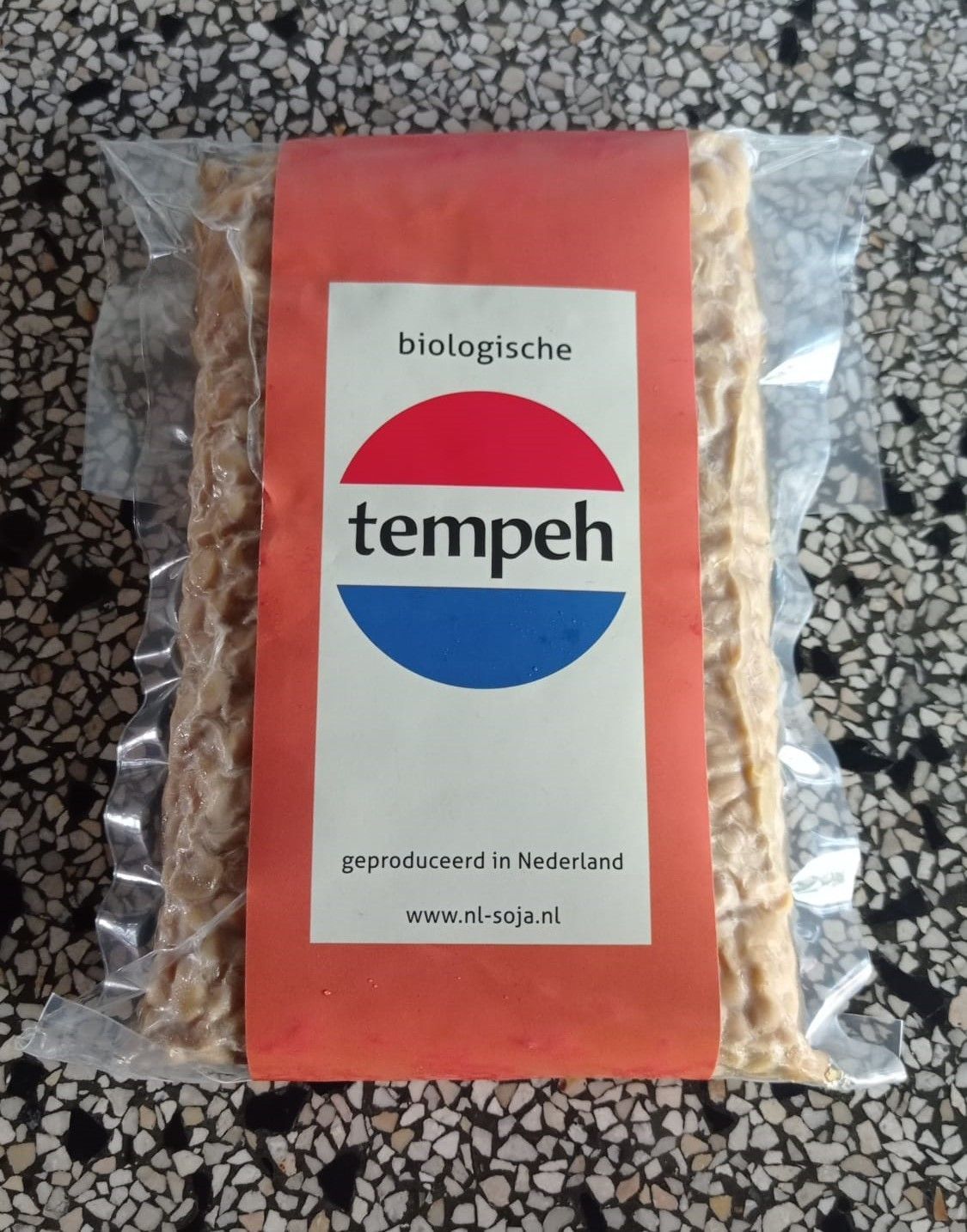 Biologische tempeh 200 gram - €3,50 Biologische tempeh 200 gram - €3,50