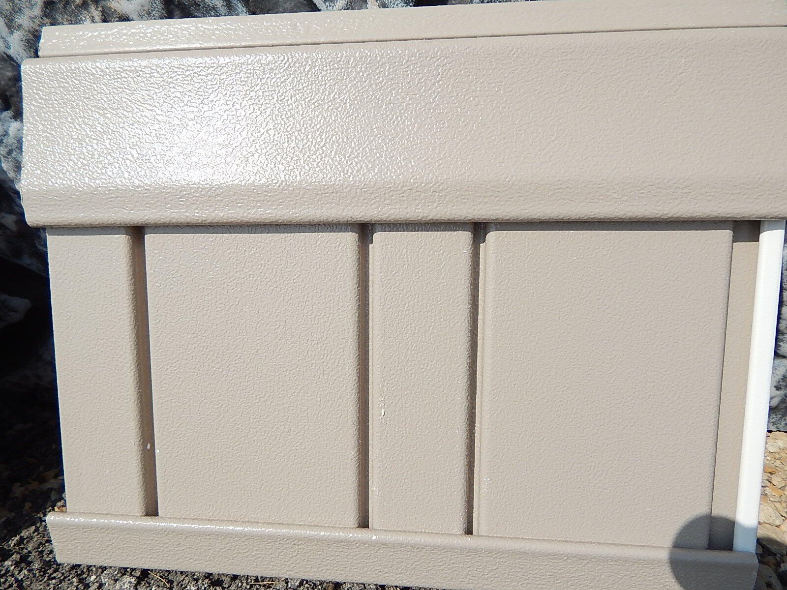 RUSTIQUE RIBB Mobile Home vinyl skirting solid