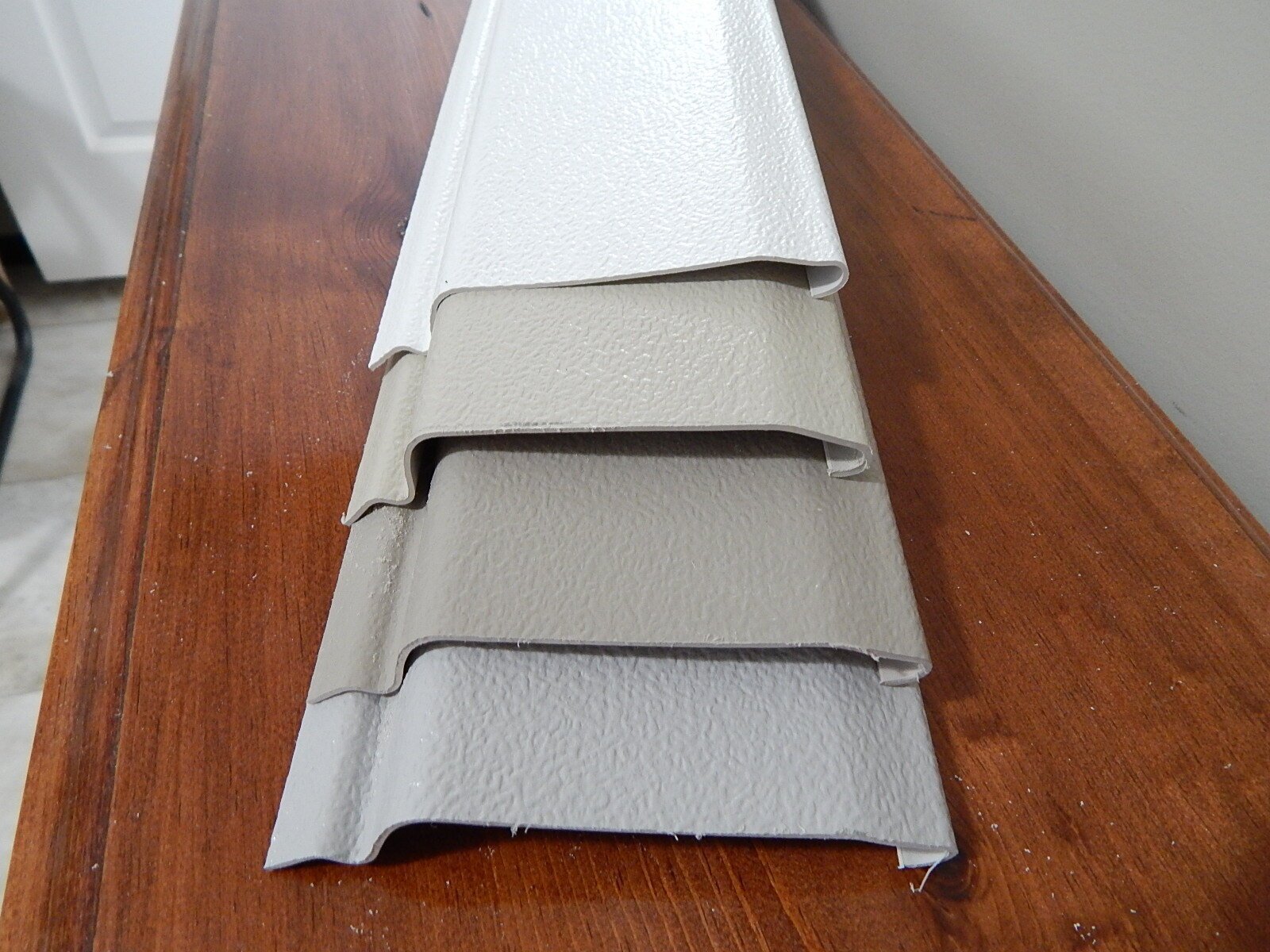 RUSTIQUE RIBB Mobile Home Vinyl Skirting Top Front Rail