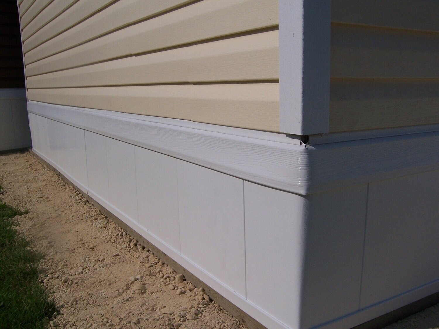 Rapid Wall Insulated Vinyl Skirting Panel