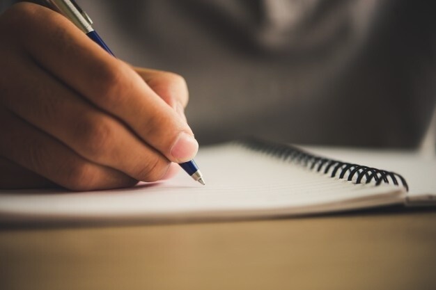 How to structure paragraphs using the easy method
