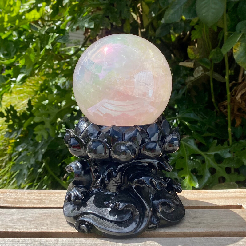 Large Black Lotus Stand