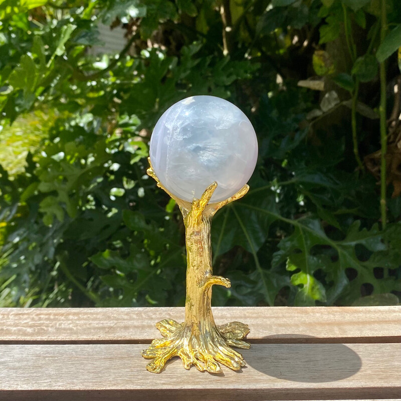 Gold Tree Stand