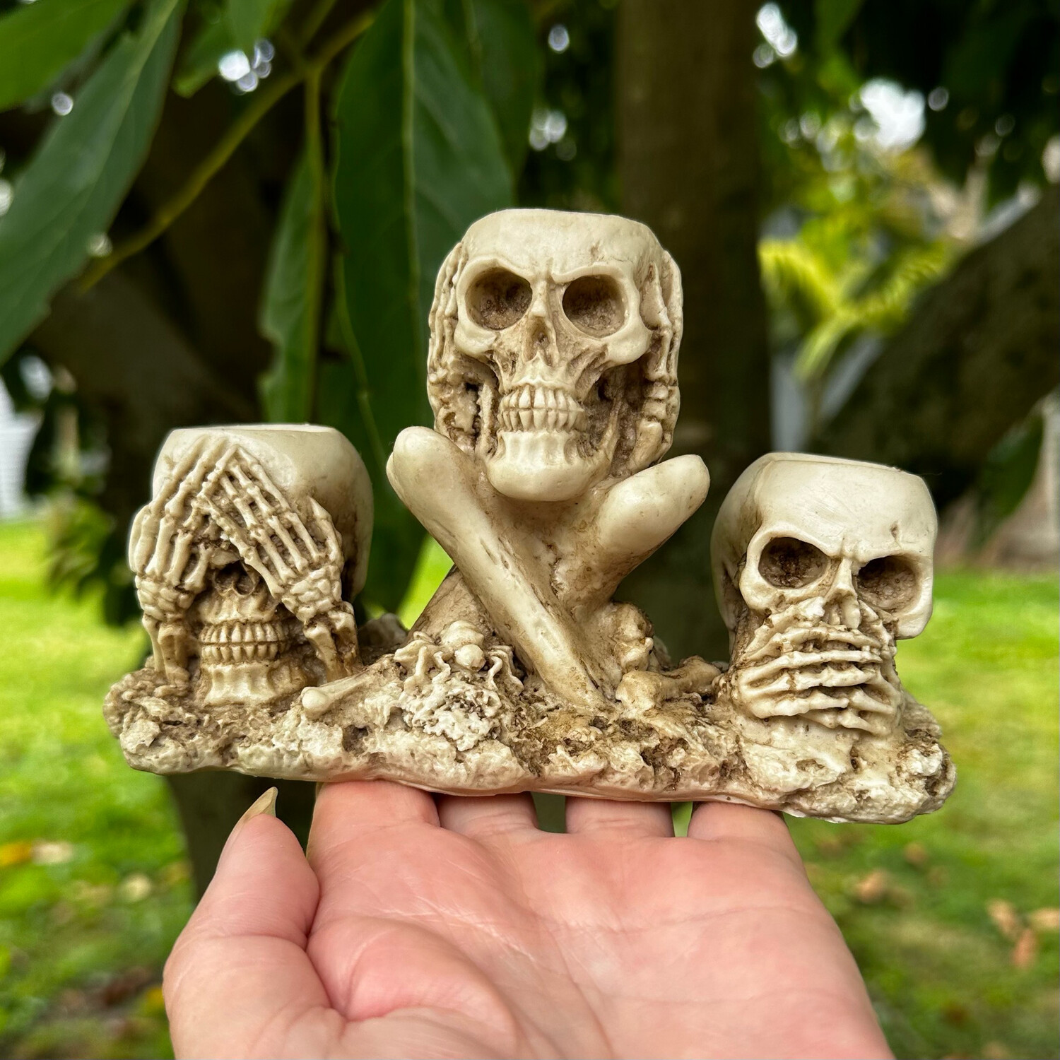 “Hear No Evil See No Evil Speak No Evil” Skull Sphere Stands