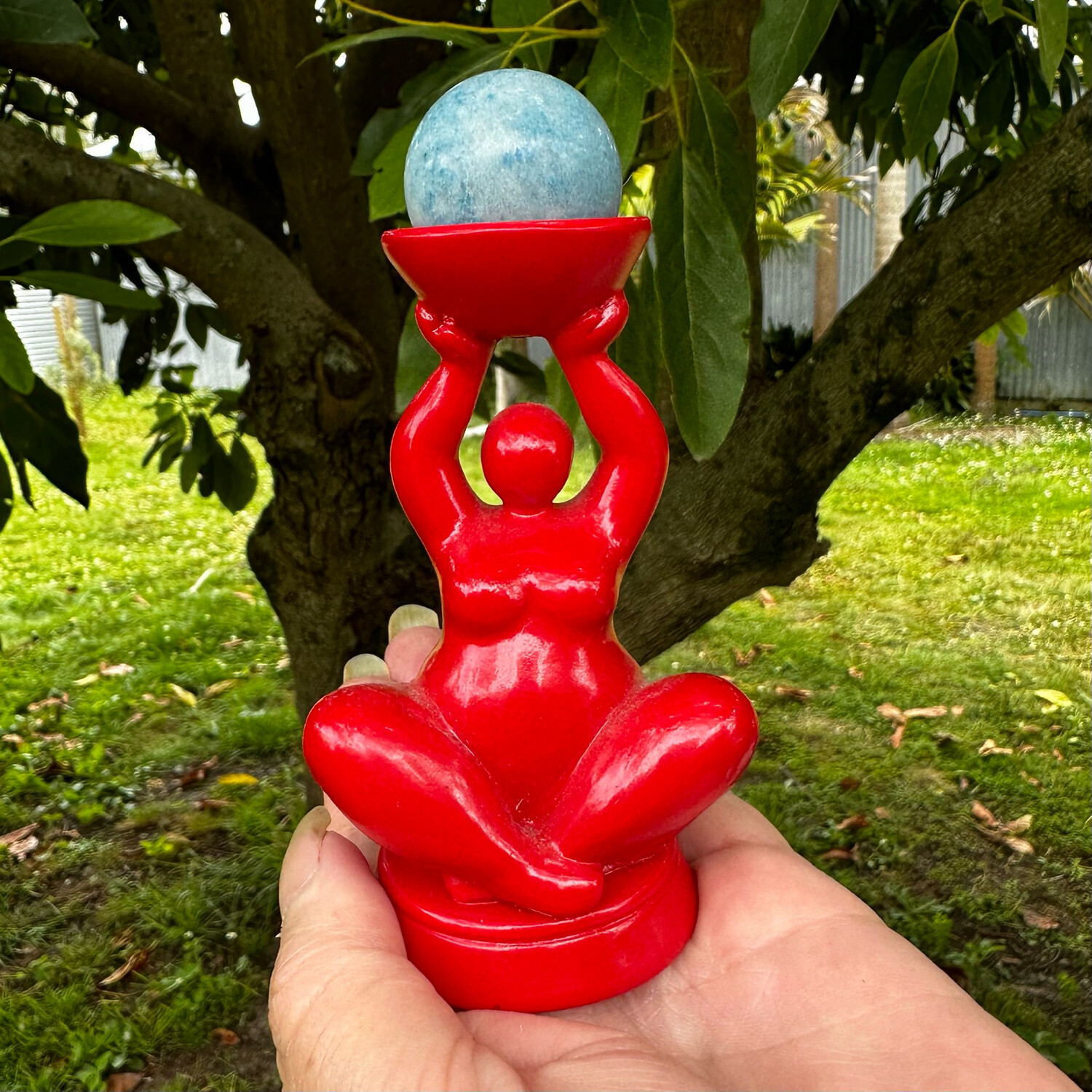 Red Lady Sphere Stand