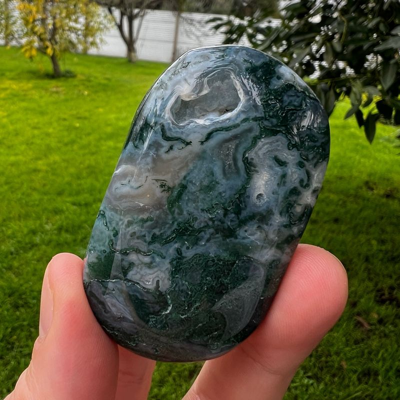 Moss Agate Palm Stone