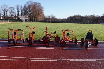 Fahrgeräte (6 Stück) 10100