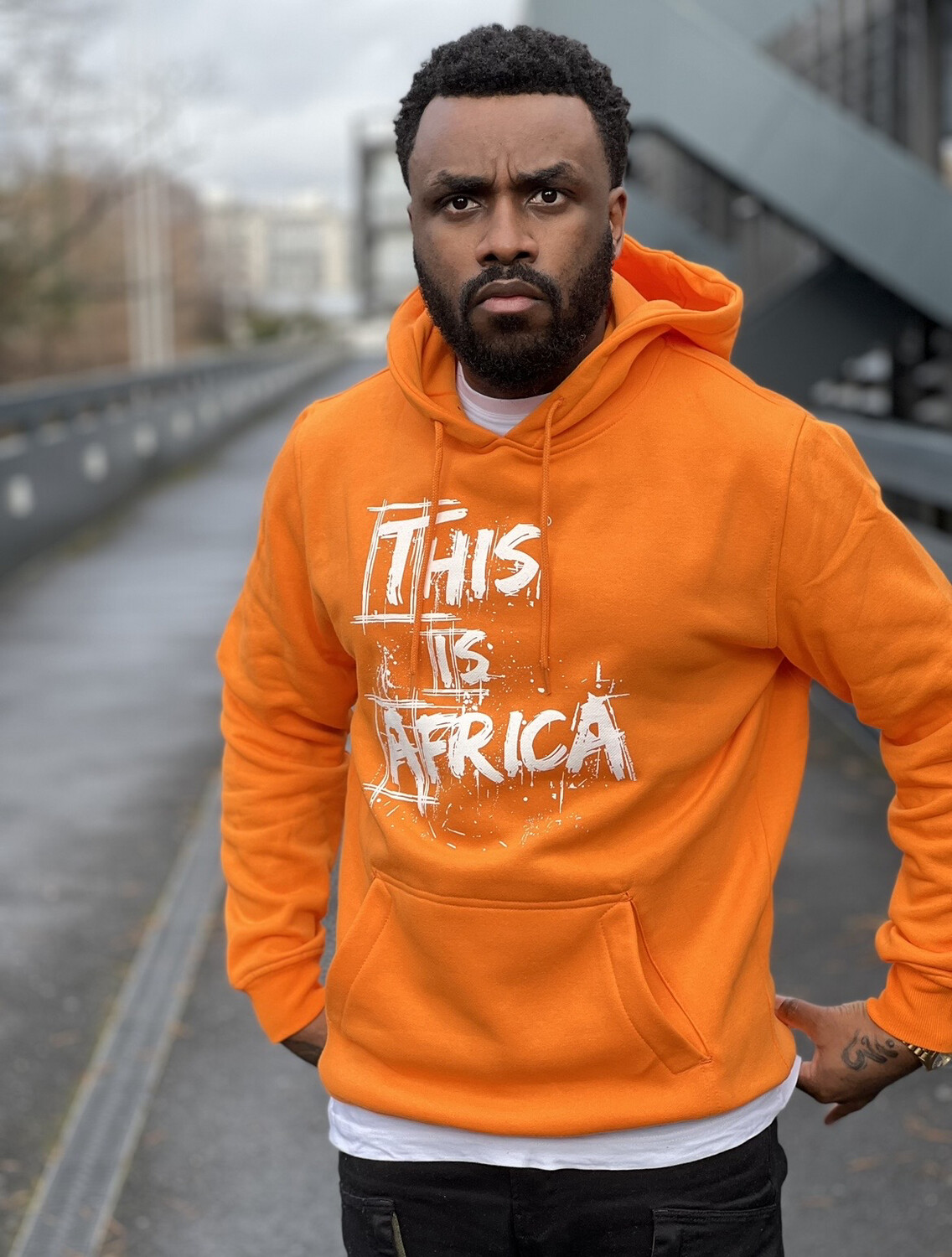 This is Africa ®️ Hoodie Orange / blanc Unisex
