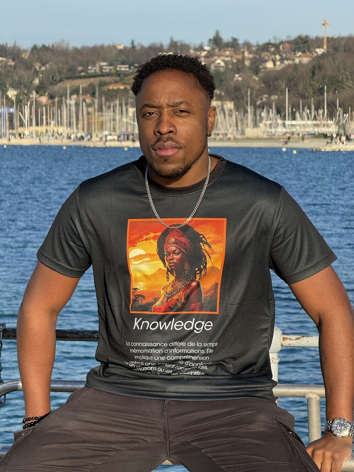 Queen Knowledge T- shirt Unisex