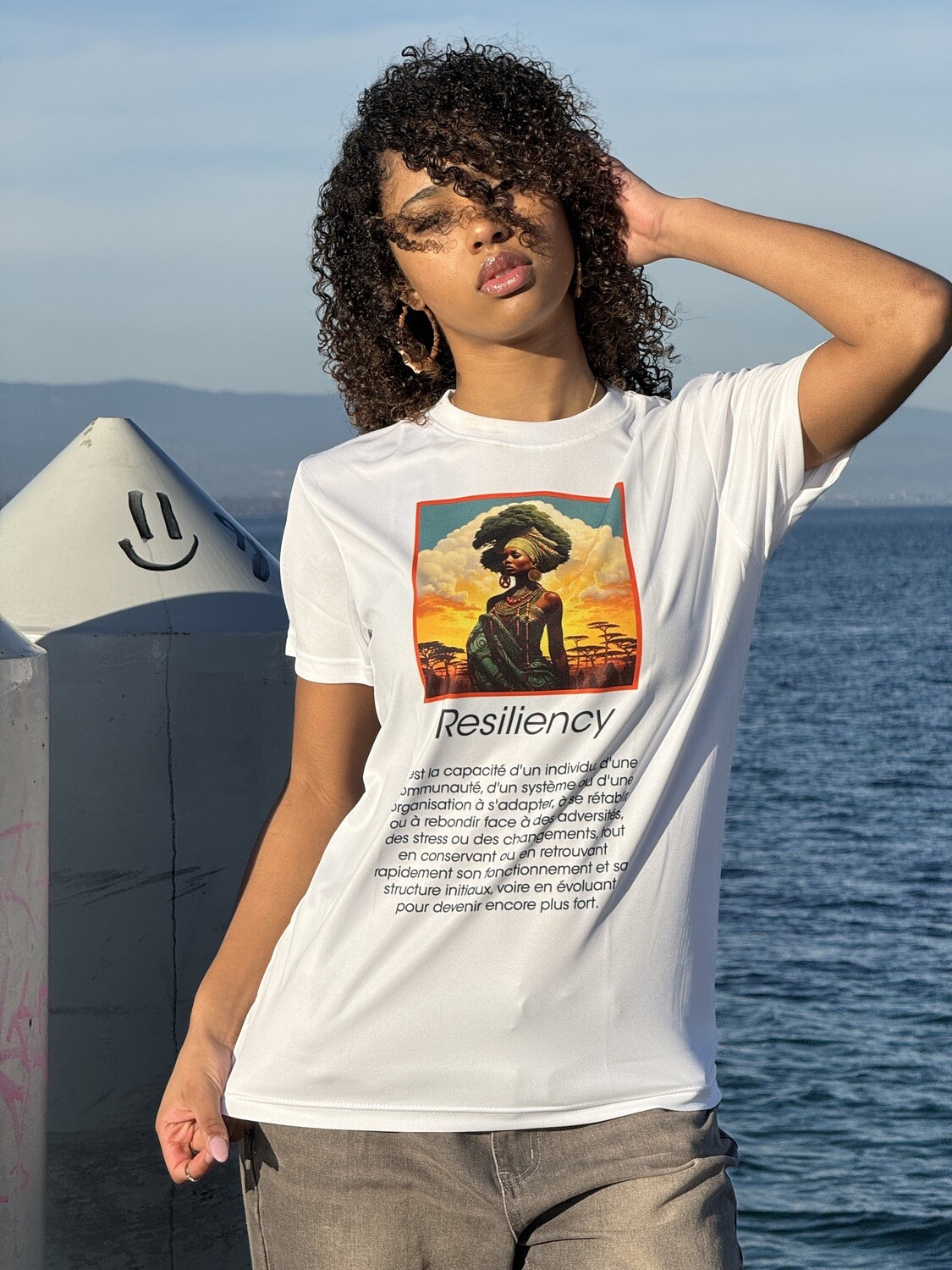 Queen RESILIENCY T- shirt Unisex
