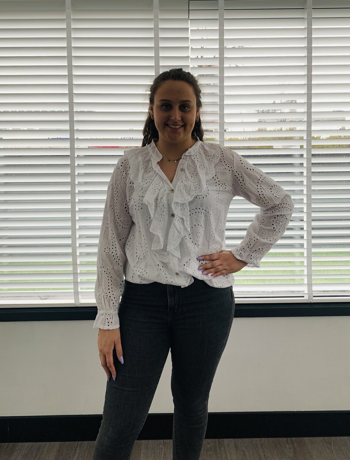 Broderie Blouse Ruffle Wit