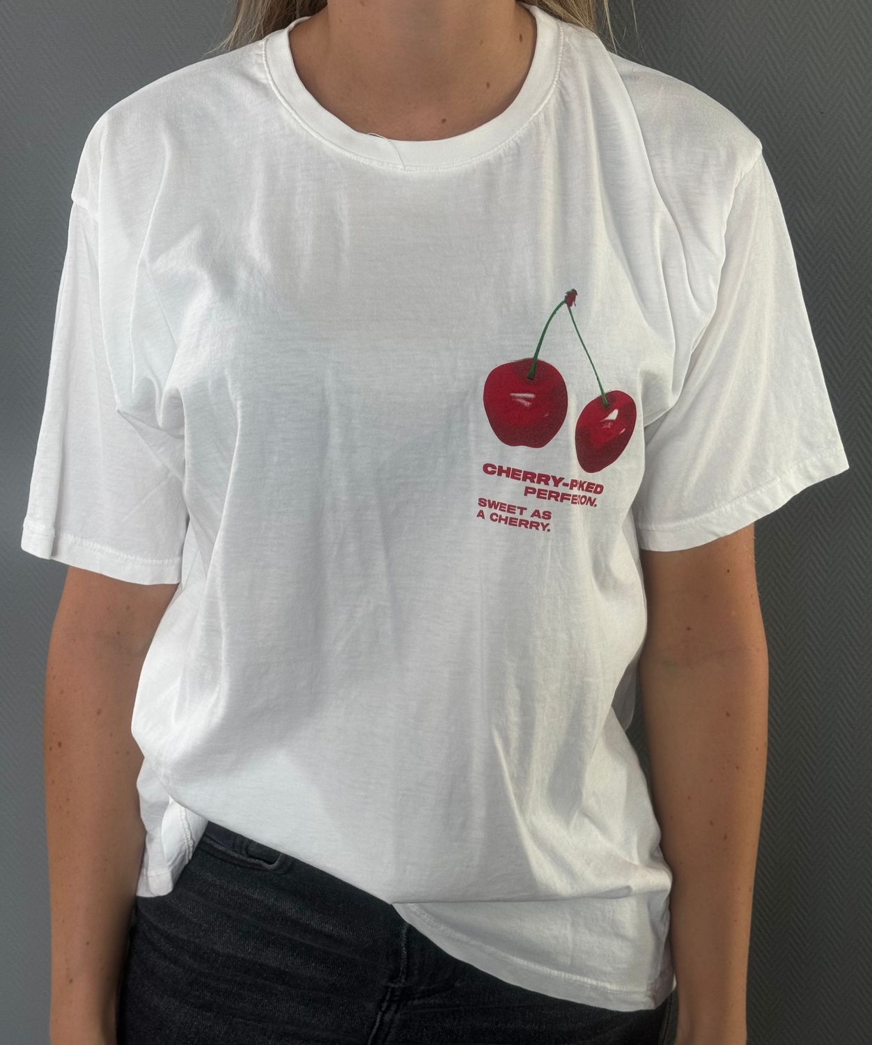 T-shirt Cherry White