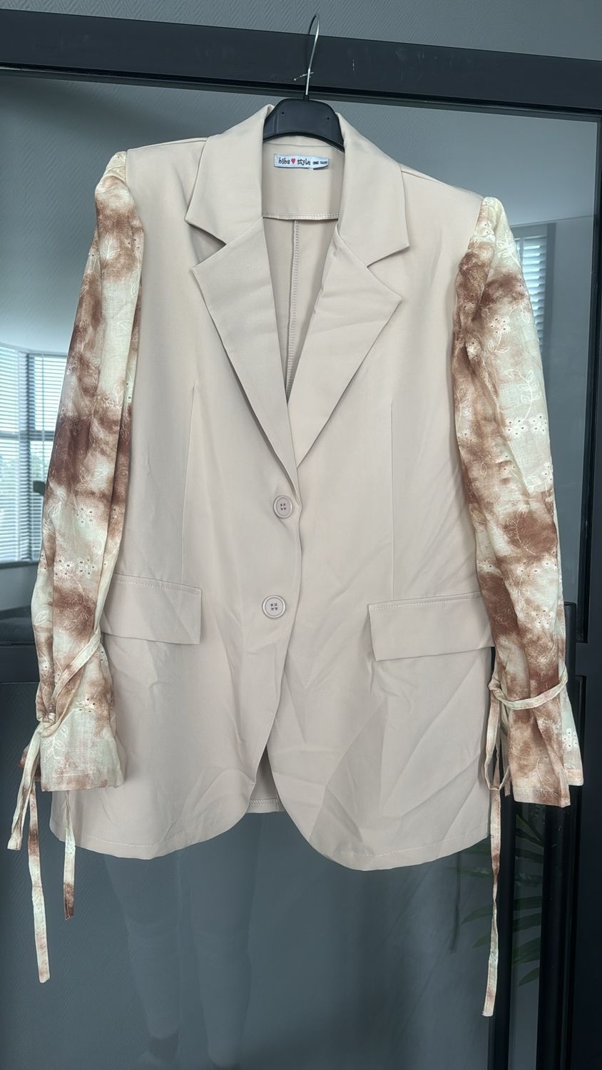 Blazer Crème Dye