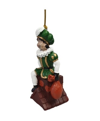 Roetveeg Piet op schoorsteen