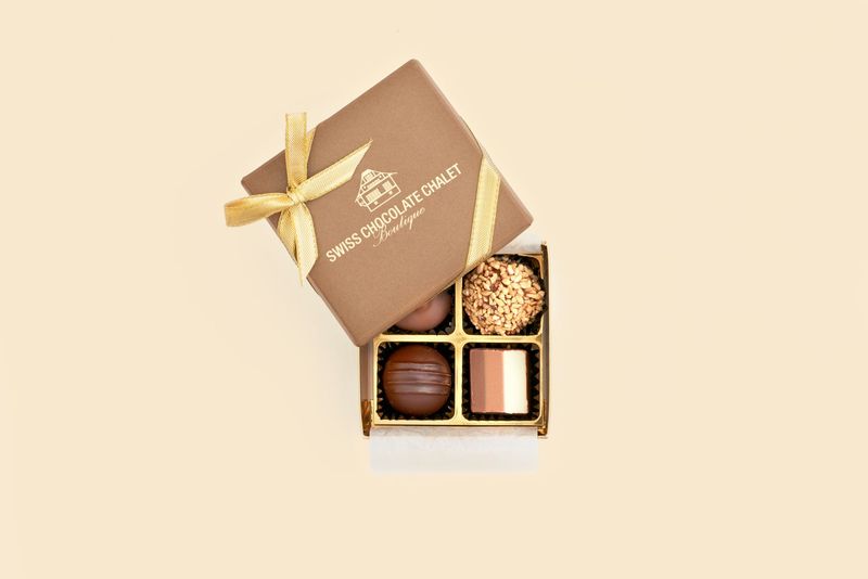 Gemischte Truffes & Pralinen Box, mit Alkohol, 4 Stk.