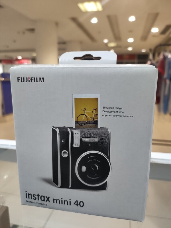 Fujifilm Instax Mini 40 Instant Camera (Camera Unit Only)