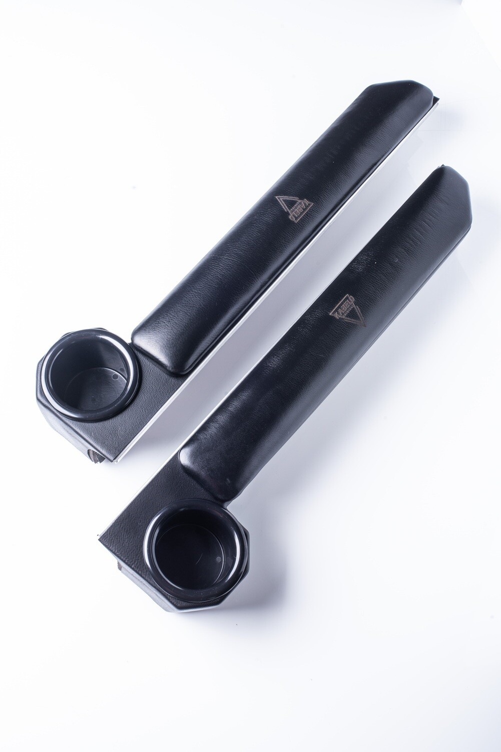 Land Cruiser Armrest &amp; Cupholder | Rear