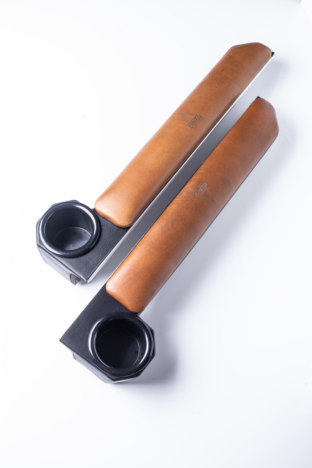 Land Cruiser Armrest &amp; Cupholder | Front