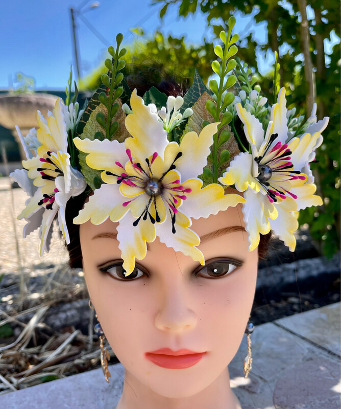 Couronne-Serre tête avec 7 fleurs d’environ 10cm
