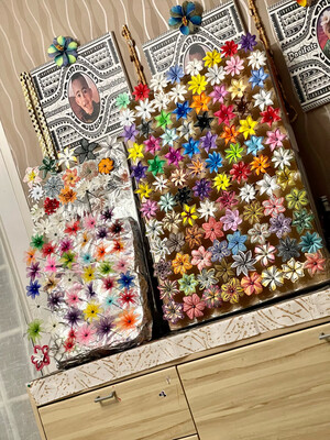 Fleurs en mousse/Stock fin 2023
