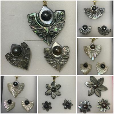Lot Bijoux Nacres/Tiki/Fleurs 