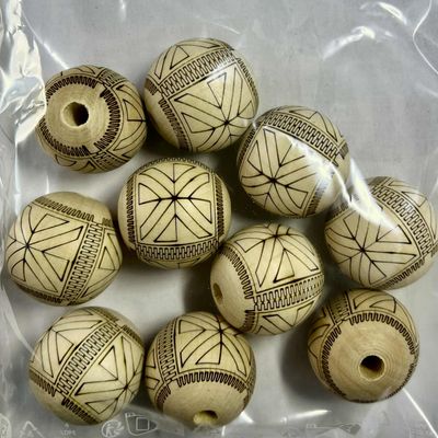 Perles avec motifs non remplis